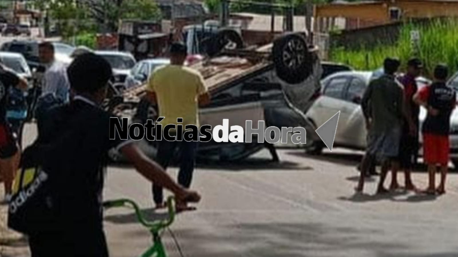 Colisão causa capotamento de veículo na Estrada Jarbas Passarinho; Veja!